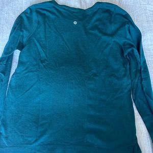 Lululemon SWIFTLY TECH LONG SLEEVE (BREEZE) *RELAXED FIT